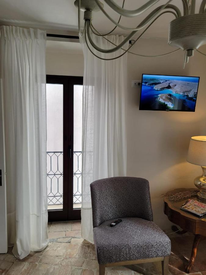 הוילה Tavenna Ancient Stone 'Casa Rosa'- Sea And Mountain View Tranquil Borgo מראה חיצוני תמונה